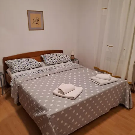 Aurora Apartman *