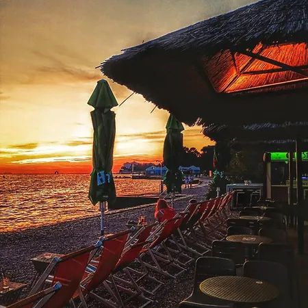 Aurora Apartman *